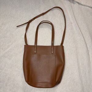 Henny + Lev Danielle‎ tote bag in a cognac brown vegan leather finish Long Strap
